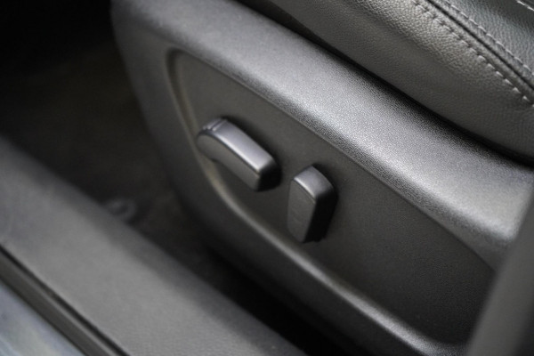 Nissan QASHQAI 1.2 N-Connecta Automaat | Navigatie | 360 camera | Cruise control | Lm velgen | Trekhaak afn.