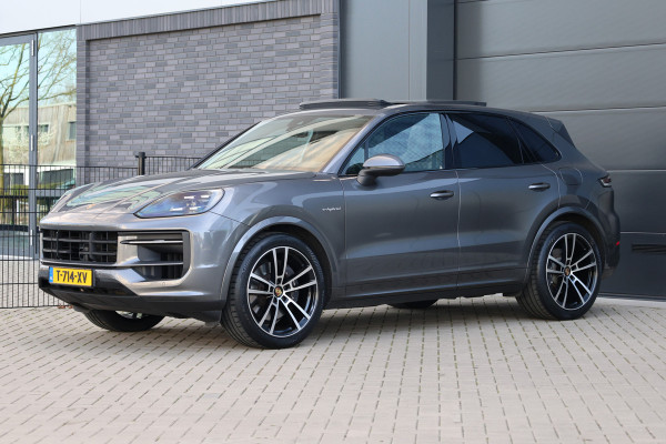 Porsche Cayenne 3.0 E-Hybrid | NAP | PANO | HUD | MEMORY | SPORTUITLAAT | BOSE | STUURVERW |
