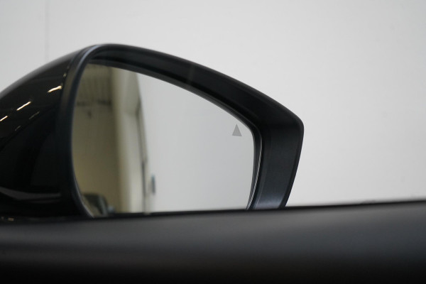 Mazda CX-30 2.0 e-SkyActiv-G M Hybrid Comfort | Head-Up | Stoelverwarming | Stuurverwarming | Adaptive