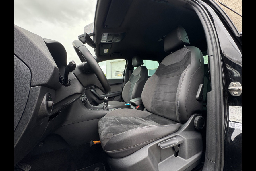 Seat Ateca 1.4 EcoTSI Xcellence CAMERA / PDC / CRUISE / CARPLAY / NAVI / ECC / NL AUTO / GOED ONDERHOUDEN / ALCANTARA / ZWARTE HEM