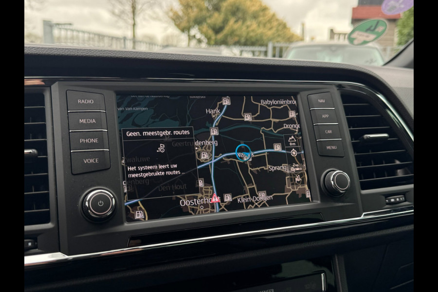Seat Ateca 1.4 EcoTSI Xcellence CAMERA / PDC / CRUISE / CARPLAY / NAVI / ECC / NL AUTO / GOED ONDERHOUDEN / ALCANTARA / ZWARTE HEM