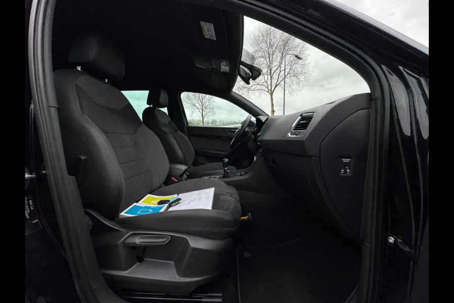 Seat Ateca 1.4 EcoTSI Xcellence CAMERA / PDC / CRUISE / CARPLAY / NAVI / ECC / NL AUTO / GOED ONDERHOUDEN / ALCANTARA / ZWARTE HEM