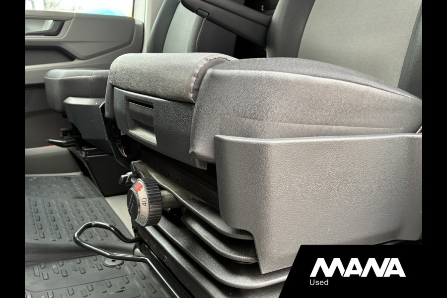 Volkswagen Crafter 2.0TDI 140PK L3H2 Automaat LED Standkachel Cruise Carplay Trekhaak Stoelverwarming Stuurwielverwarming