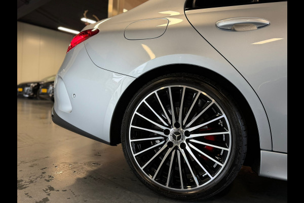 Mercedes-Benz C-Klasse 180 AMG Night pakket Panorama Carbon Sfeerverl.