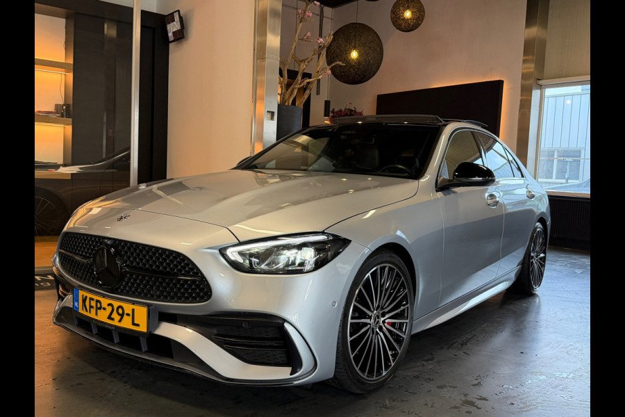 Mercedes-Benz C-Klasse 180 AMG Night pakket Panorama Carbon Sfeerverl.