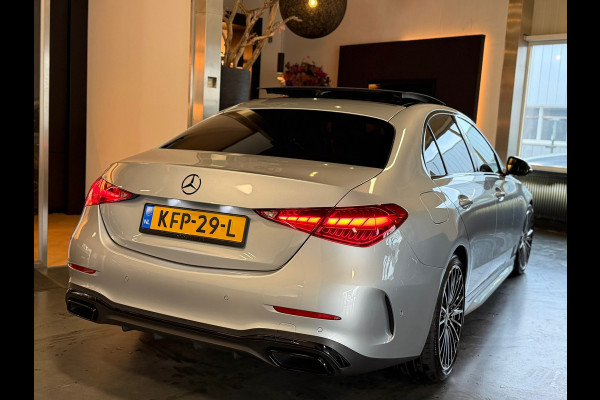 Mercedes-Benz C-Klasse 180 AMG Night pakket Panorama Carbon Sfeerverl.