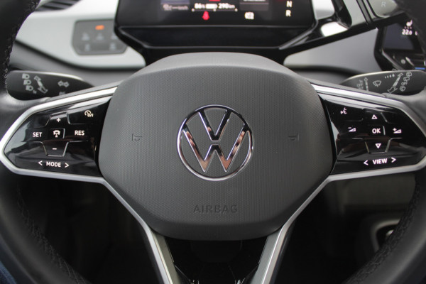 Volkswagen ID.3 First 58 kWh / SoH 93,5% / Camera / Keyless / Matrix LED / Interieurvoorverwarming / 19'' / DAB / Navigatie / ACC / Stoel+Stuurverwarming