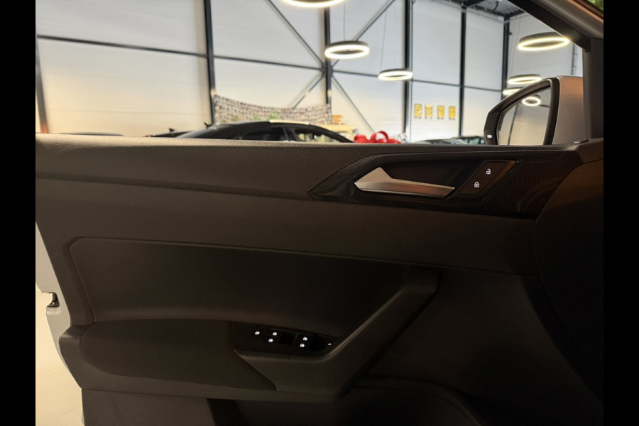 Volkswagen Polo 1.0 TSI Life Business Garantie Carplay StoelVW Airco Adaptieve Cruise Navi Led Dab Front Ass Rijklaar