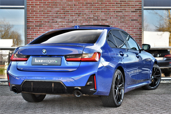 BMW 3-serie 330e xDrive M-Sport Pro Pano M-zetels ACC HUD 19inch El-klep