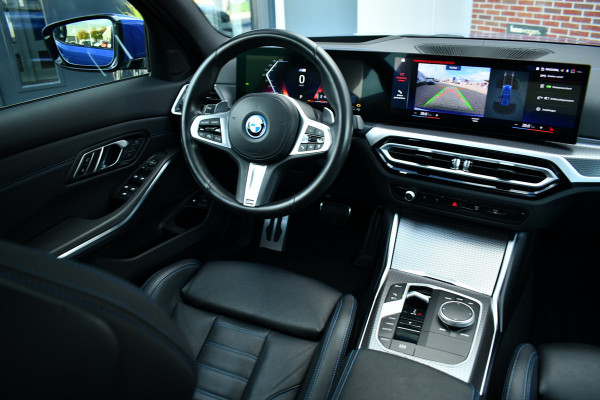 BMW 3-serie 330e xDrive M-Sport Pro Pano M-zetels ACC HUD 19inch El-klep