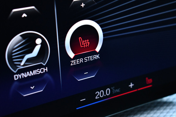 BMW 3-serie 330e xDrive M-Sport Pro Pano M-zetels ACC HUD 19inch El-klep