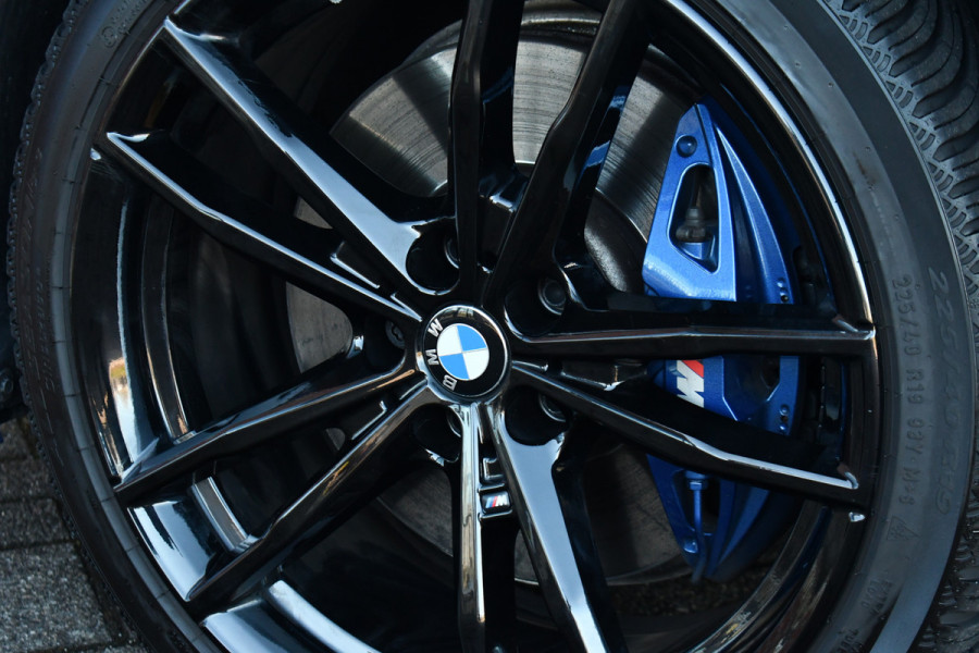 BMW 3-serie 330e xDrive M-Sport Pro Pano M-zetels ACC HUD 19inch El-klep