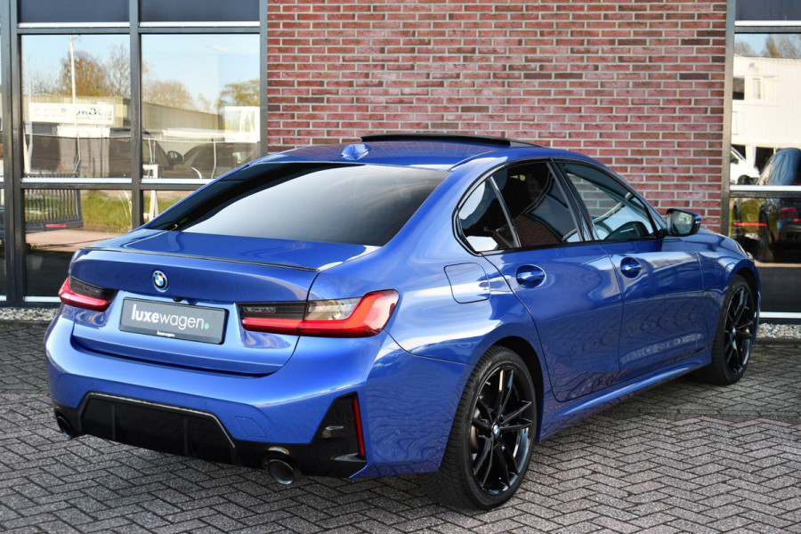 BMW 3-serie 330e xDrive M-Sport Pro Pano M-zetels ACC HUD 19inch El-klep