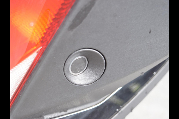 Peugeot 408 1.2 PureTech Allure Pack 130 EAT8 NAVIGATIE & CARPLAY | CAMERA MET SENSOREN | E.C.C. |