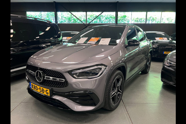 Mercedes-Benz GLA 250 e AMG SOH-TEST/ PANO/LEDER/H-UP/STOEL-M/BURMESTER/BAB/CARPLAY/SFEERVERL///