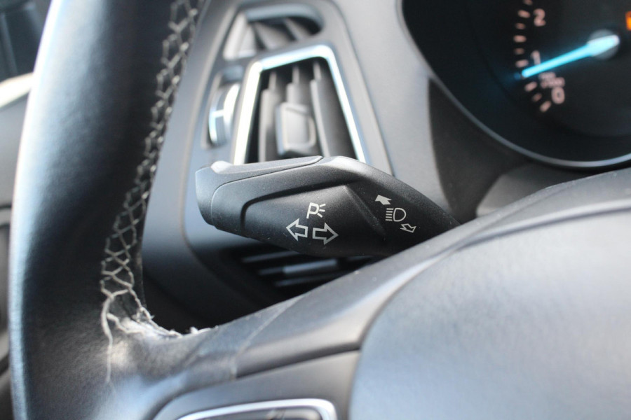 Ford Kuga 1.5 EcoBoost ST Line | Trekhaak 1800KG | Climate Control | Navigatie | Camera | Cruise Control |