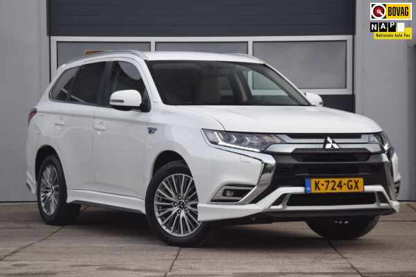 Mitsubishi Outlander 2.4 PHEV Pure+ Leer / Trekhaak / Side skirts