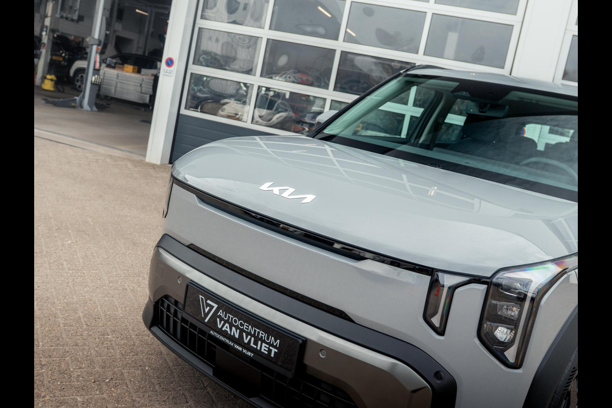 Kia EV2 Air 42.2 kWh 5p. | Actieprijs * | Clima | Adapt. cruise | Navi | Dakrails | 16" | Stoel&Stuur Verwarming | Apple Carplay