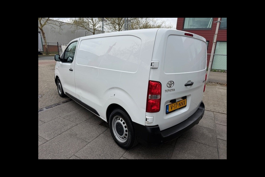 Toyota ProAce Worker 1.5 D-4D Cool Comfort AIRCO I PDC I 3-ZITS I LEDER INTERIEUR I ELEKTRISCHE RAMEN EN SPIEGELS