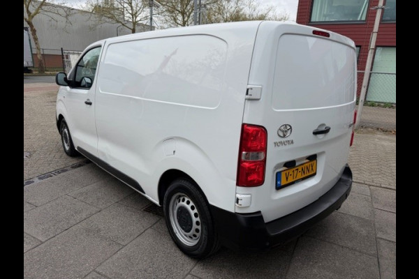 Toyota ProAce Worker 1.5 D-4D Cool Comfort AIRCO I PDC I 3-ZITS I LEDER INTERIEUR I ELEKTRISCHE RAMEN EN SPIEGELS