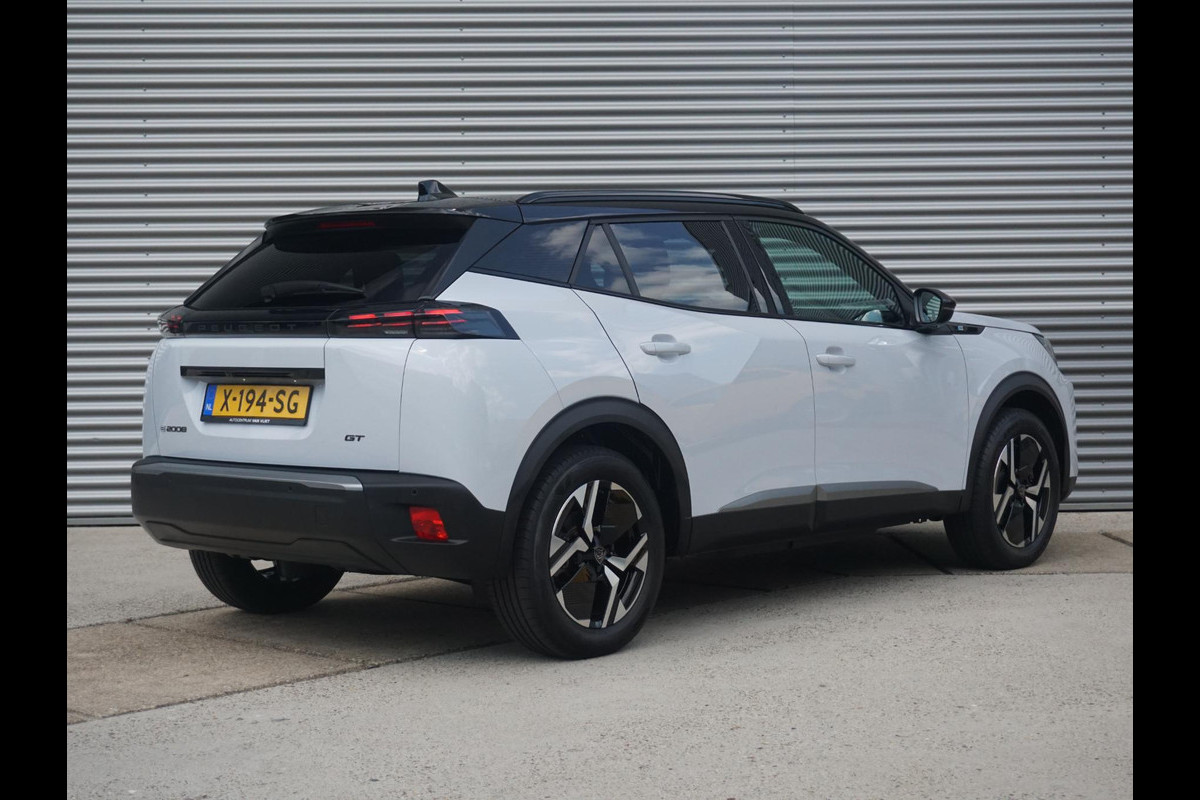 Peugeot e-2008 EV GT 54 kWh | PARKEERSENSOREN MET CAMERA | NAVI | CRUISE CONTROL | APPLE CARPLAY | 28.908 KM