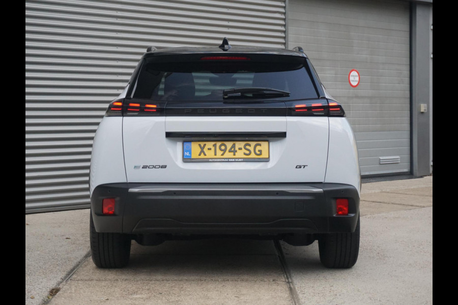 Peugeot e-2008 EV GT 54 kWh | PARKEERSENSOREN MET CAMERA | NAVI | CRUISE CONTROL | APPLE CARPLAY | 28.908 KM