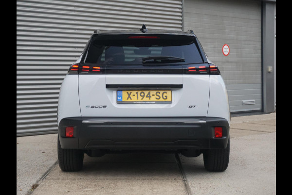 Peugeot e-2008 EV GT 54 kWh | PARKEERSENSOREN MET CAMERA | NAVI | CRUISE CONTROL | APPLE CARPLAY | 28.908 KM
