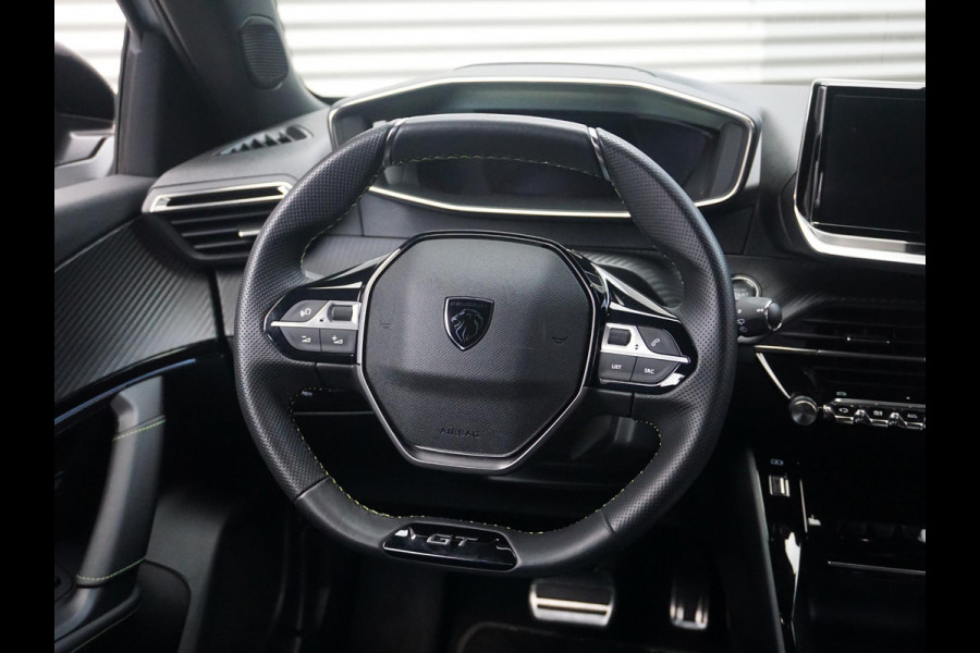 Peugeot e-2008 EV GT 54 kWh | PARKEERSENSOREN MET CAMERA | NAVI | CRUISE CONTROL | APPLE CARPLAY | 28.908 KM