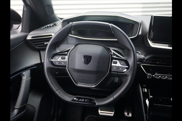 Peugeot e-2008 EV GT 54 kWh | PARKEERSENSOREN MET CAMERA | NAVI | CRUISE CONTROL | APPLE CARPLAY | 28.908 KM