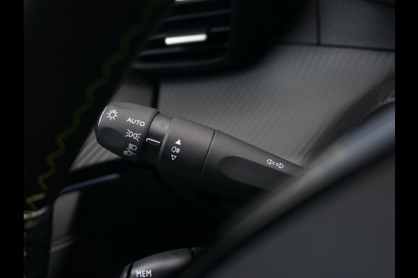 Peugeot e-2008 EV GT 54 kWh | PARKEERSENSOREN MET CAMERA | NAVI | CRUISE CONTROL | APPLE CARPLAY | 28.908 KM