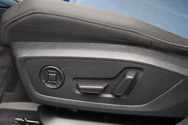 Audi A3 Sportback 35 TFSI 150 PK Automaat Edition One S-Line, Adap. Cruise Control, B&O sound, Stoelverwarming,