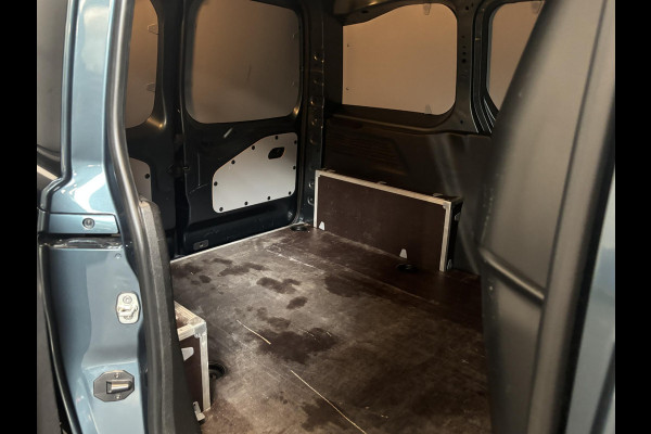 Peugeot Partner 1.5 HDI 130PK L1 130PK NIEUW MODEL Airco Cruise Control  LM velgen Navi Trekhaak PDC V&A Camera