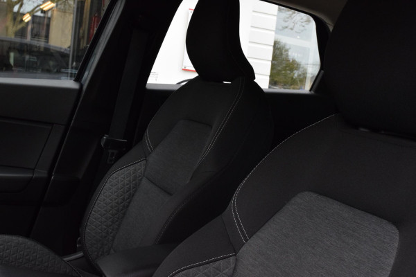 Renault Captur 1.6 E-Tech Hybrid 145 Zen