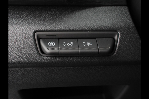 Renault Trafic 2.0 Blue dCi 150 T30 L2H1 Advance Automaat Navigatie bluetooth DAB Camera Airco Trekhaak Lichtmetalen velgen