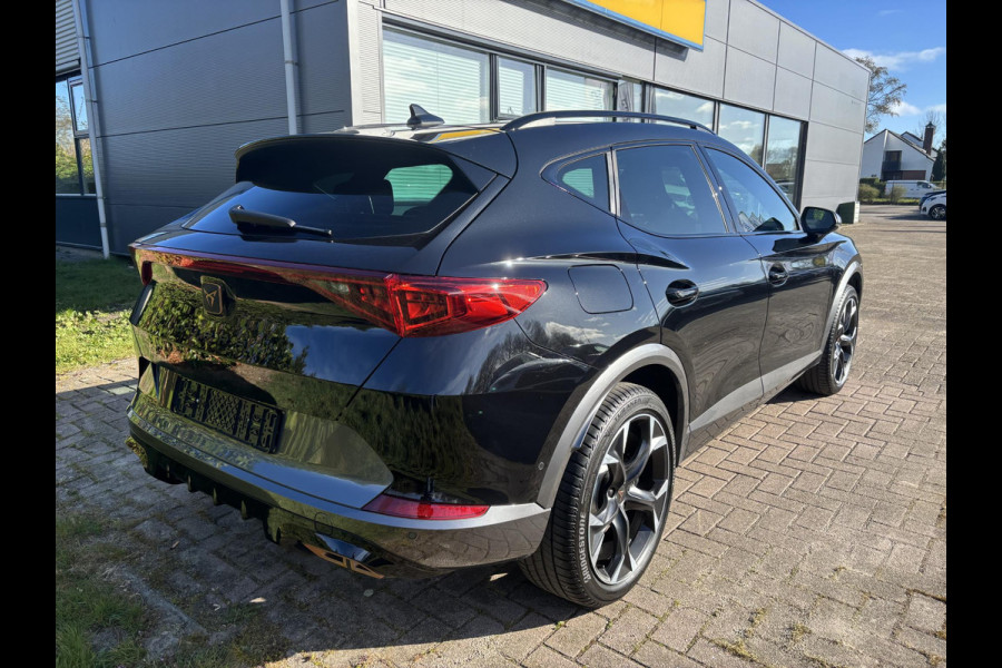 CUPRA Formentor 1.4 e-Hybrid VZ Performance | 245pk PHEV | Plug-in Hybride | Stoelverwarming | Camera | Adaptive cruise control | 19 inch