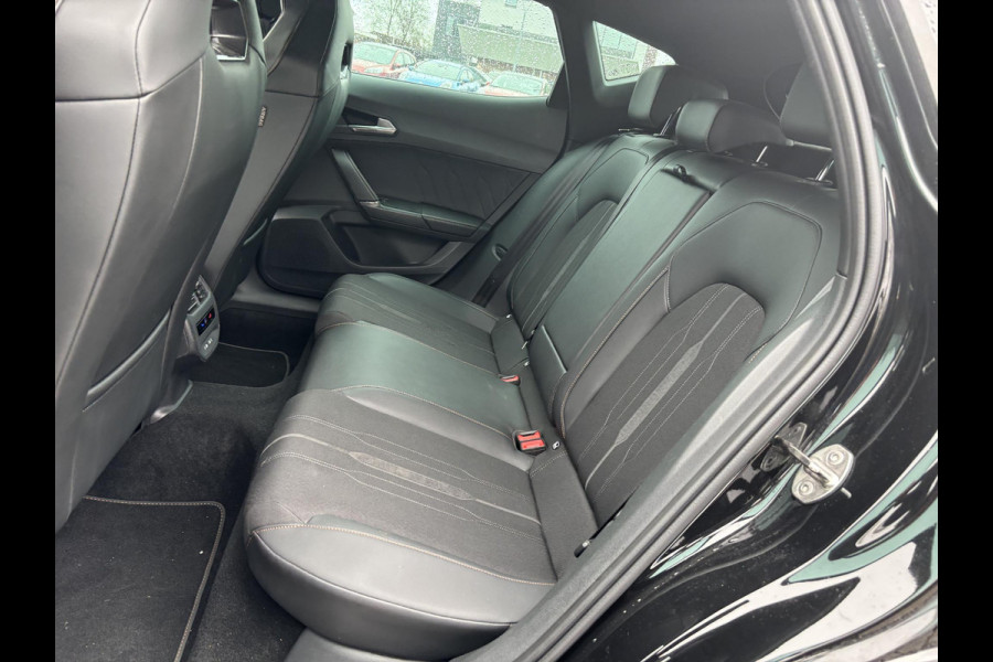 CUPRA Formentor 1.4 e-Hybrid VZ Performance | 245pk PHEV | Plug-in Hybride | Stoelverwarming | Camera | Adaptive cruise control | 19 inch