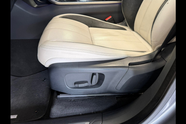 Land Rover Range Rover Velar 3.0 V6 AWD R-Dynamic SE AUT. PANORAMADAK NAVIGATIE PDC LEDER MEMORY KEYLESS-GO CAMERA