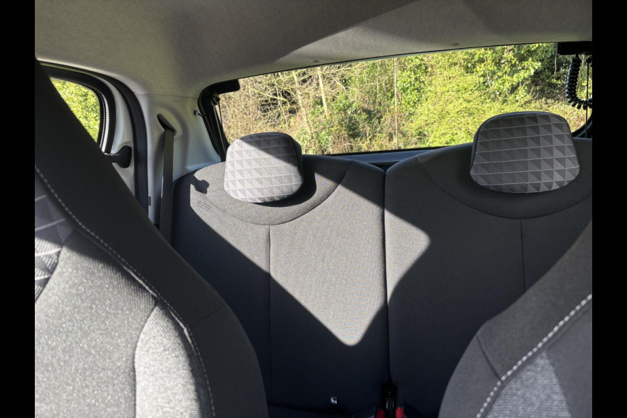 Peugeot 108 1.0 e-VTi Allure 72 PK | Cruise | Airco | Lichtmetalen velgen | 5-Deurs | Multifunctioneel Stuurwiel | 46.672 KM