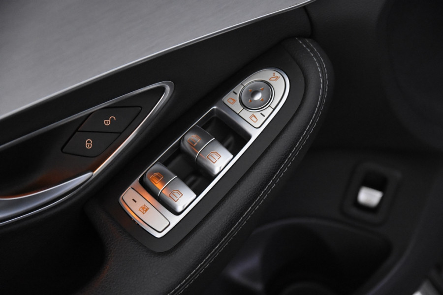 Mercedes-Benz C-Klasse Estate 180 d Business Solution AMG Plus Upgrade Edition *Leer*PDC*Trekhaak*Navigatie*