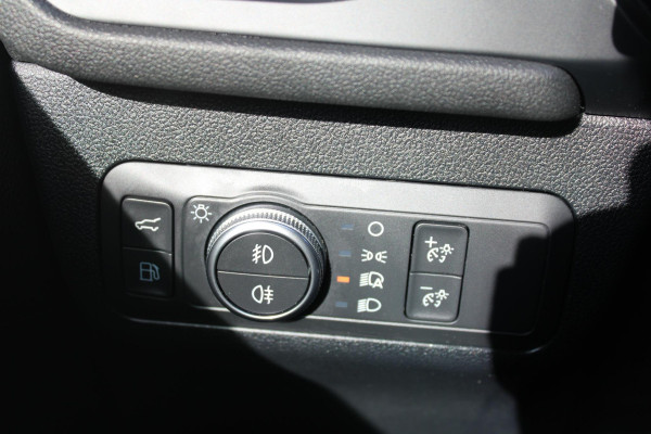Ford Kuga 2.5 PHEV ST-Line X | Winterpack | Adaptieve Cruise Control | 19 Inch Lichtmetalen Velgen | B & O Sound | Electrische Achterklep