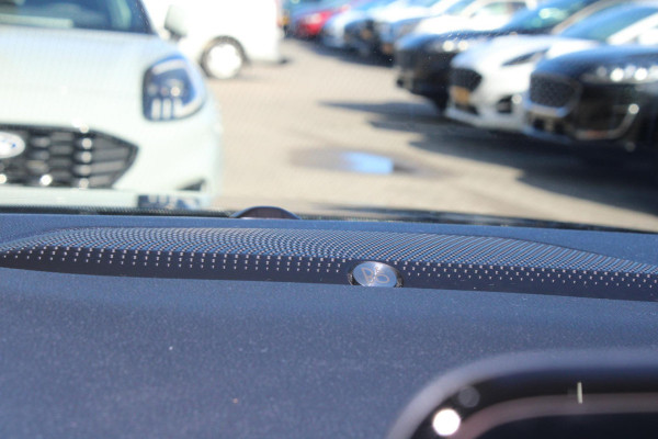 Ford Kuga 2.5 PHEV ST-Line X | Winterpack | Adaptieve Cruise Control | 19 Inch Lichtmetalen Velgen | B & O Sound | Electrische Achterklep