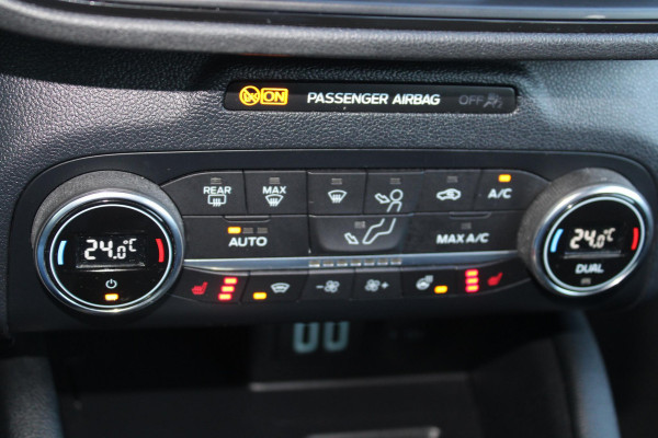 Ford Kuga 2.5 PHEV ST-Line X | Winterpack | Adaptieve Cruise Control | 19 Inch Lichtmetalen Velgen | B & O Sound | Electrische Achterklep