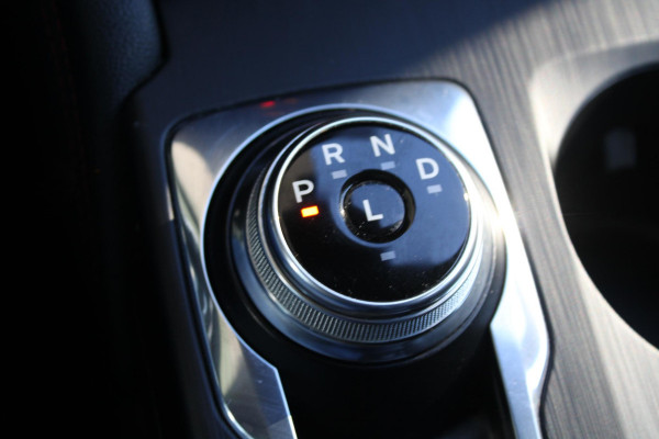 Ford Kuga 2.5 PHEV ST-Line X | Winterpack | Adaptieve Cruise Control | 19 Inch Lichtmetalen Velgen | B & O Sound | Electrische Achterklep