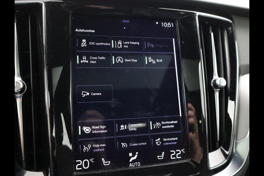 Volvo V60 2.0 T4 190 PK R-DESIGN + PANORAMADAK | WEGKL. TREKHAAK | STUURVERW. | ADAPTIVE CRUISE CONTROL