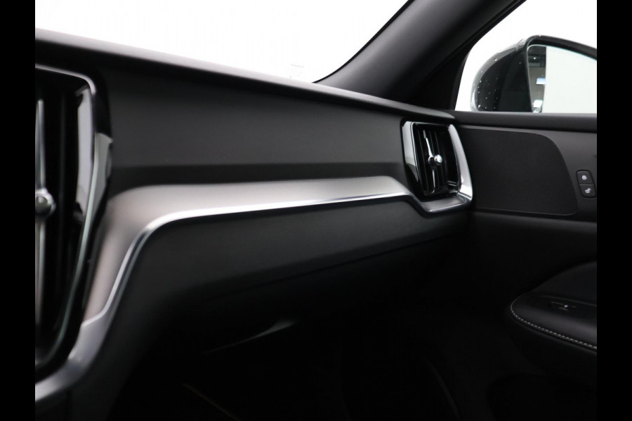 Volvo V60 2.0 T4 190 PK R-DESIGN + PANORAMADAK | WEGKL. TREKHAAK | STUURVERW. | ADAPTIVE CRUISE CONTROL
