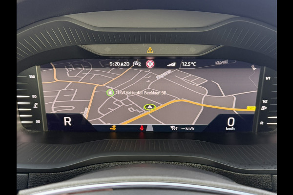 Škoda Karoq 1.5 TSI ACT Automaat Digital dash Carplay 360 Camera Cruise Navigatie Stoel-Stuur Verwarming Elek-A klep