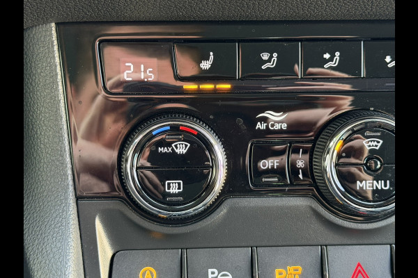 Škoda Karoq 1.5 TSI ACT Automaat Digital dash Carplay 360 Camera Cruise Navigatie Stoel-Stuur Verwarming Elek-A klep