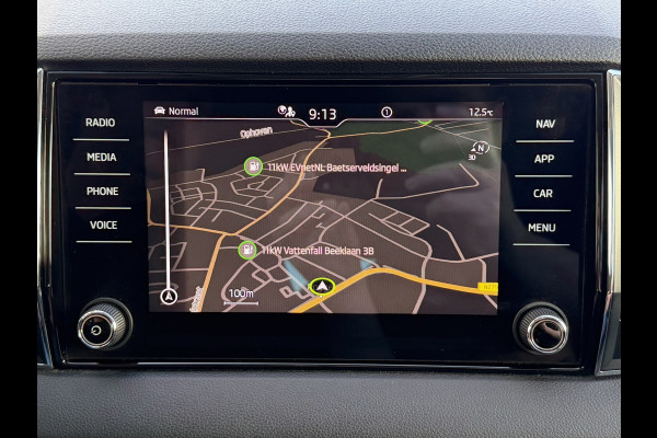 Škoda Karoq 1.5 TSI ACT Automaat Digital dash Carplay 360 Camera Cruise Navigatie Stoel-Stuur Verwarming Elek-A klep