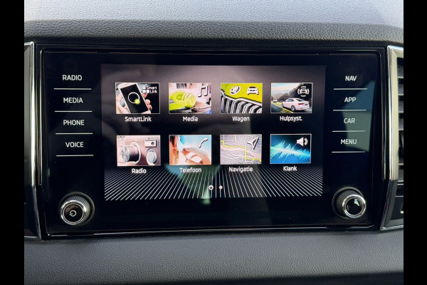 Škoda Karoq 1.5 TSI ACT Automaat Digital dash Carplay 360 Camera Cruise Navigatie Stoel-Stuur Verwarming Elek-A klep