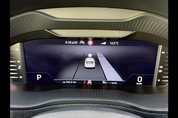 Škoda Karoq 1.5 TSI ACT Automaat Digital dash Carplay 360 Camera Cruise Navigatie Stoel-Stuur Verwarming Elek-A klep